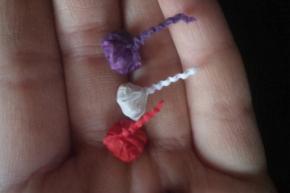 4岁儿子误吃砂炮，本科妈妈一招救了孩子，医生：有知识真好