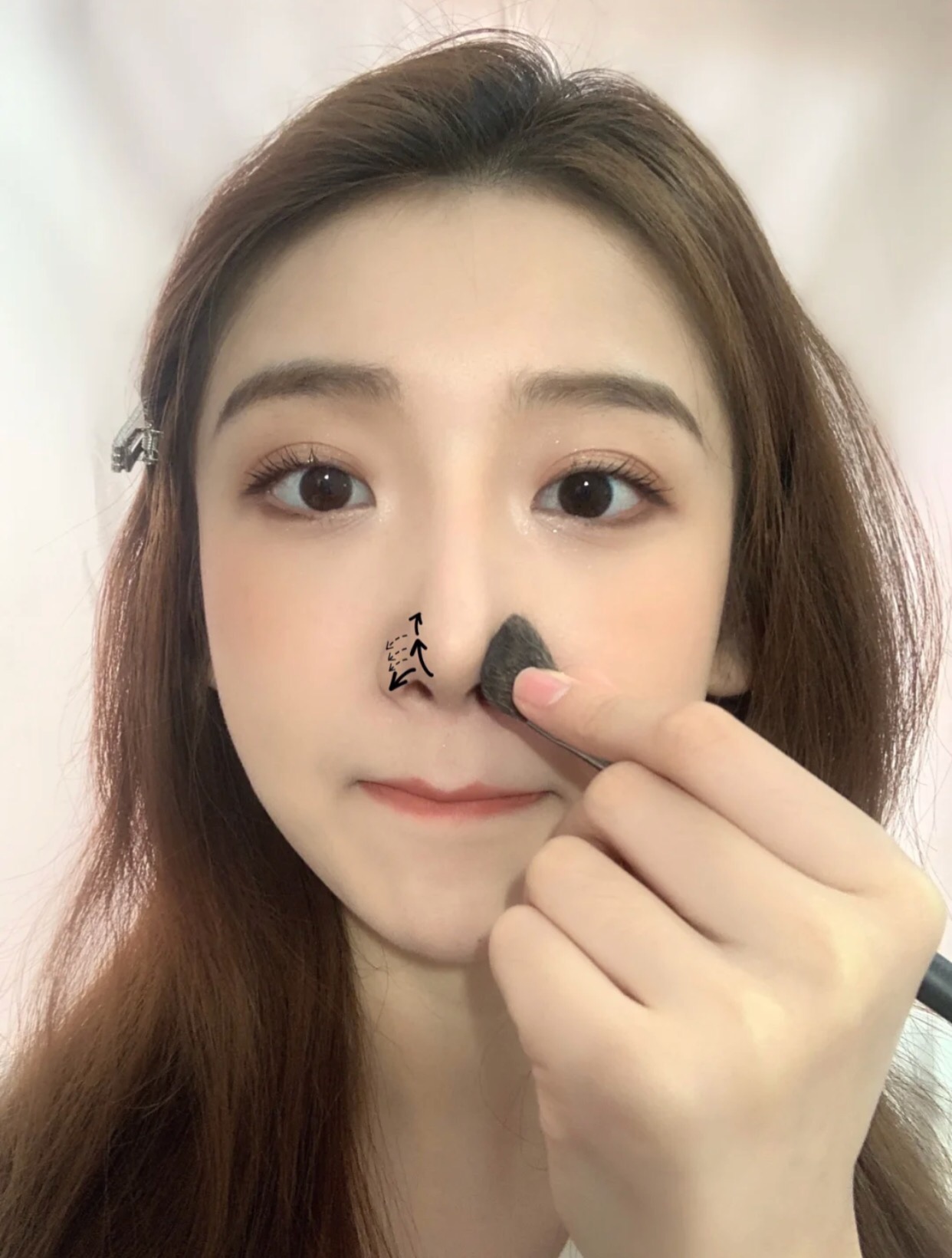 鼻梁有个凸起骨怎么画鼻影,怎么画鼻影显得鼻翼小鼻梁高