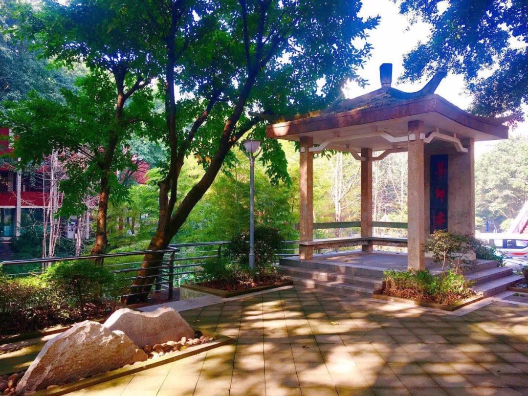 这所大学堪称低调王者,一所经历了百年风雨的名校