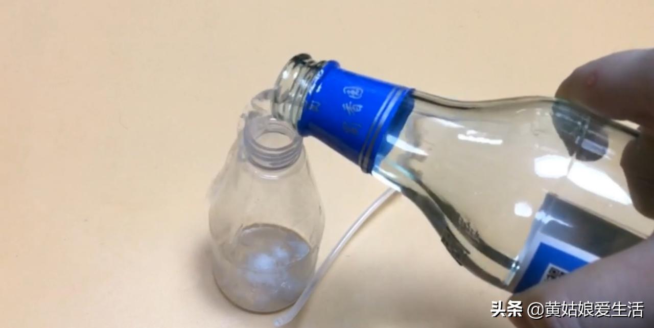 风扇上面的灰尘怎么快速清理掉,雷神911pro拆机清理风扇灰尘教程