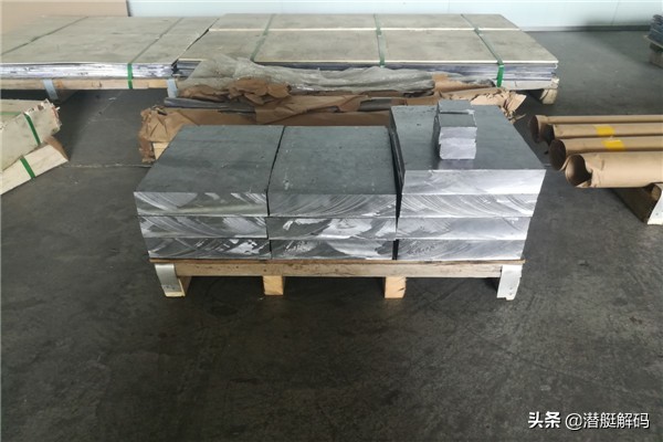 长尾鲨号核潜艇事故纪录片,长尾鲨号核潜艇坠入海底