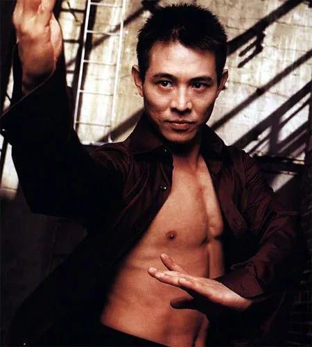 究竟是谁让李连杰都迷醉？我可以为她付出一切，地位、名利、生命