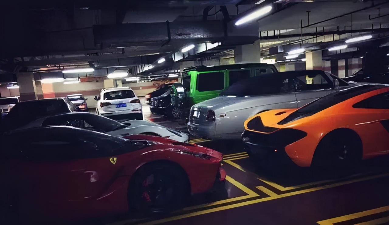 身价不输王思聪,家世堪比汪雨,被称为“沪上皇”的秦奋啥来头