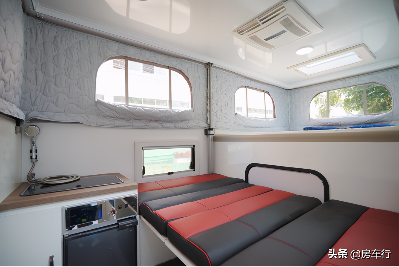 旅美速腾福特3.5t四驱b型房车,2024款福特t8b型房车四驱