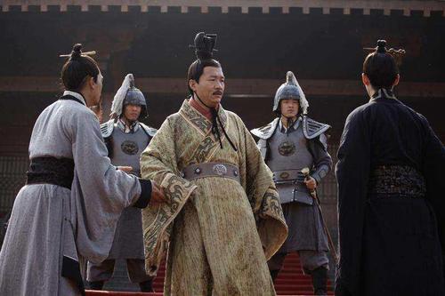 勾践卧薪尝胆的故事易中天评价,越王勾践卧薪尝胆事件简介