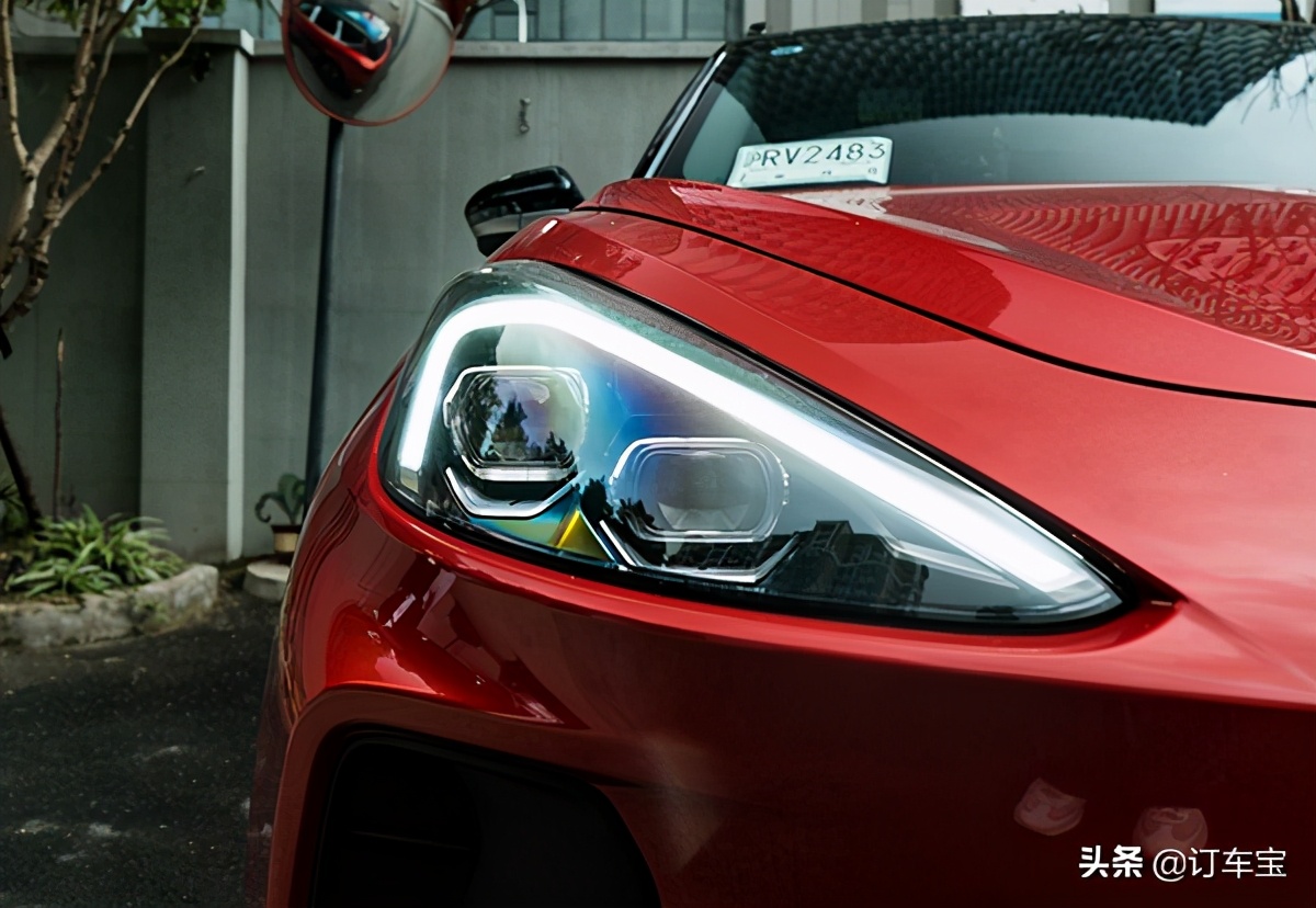 北汽新能源纯电suv汽车价格,新能源纯电suv极狐6座