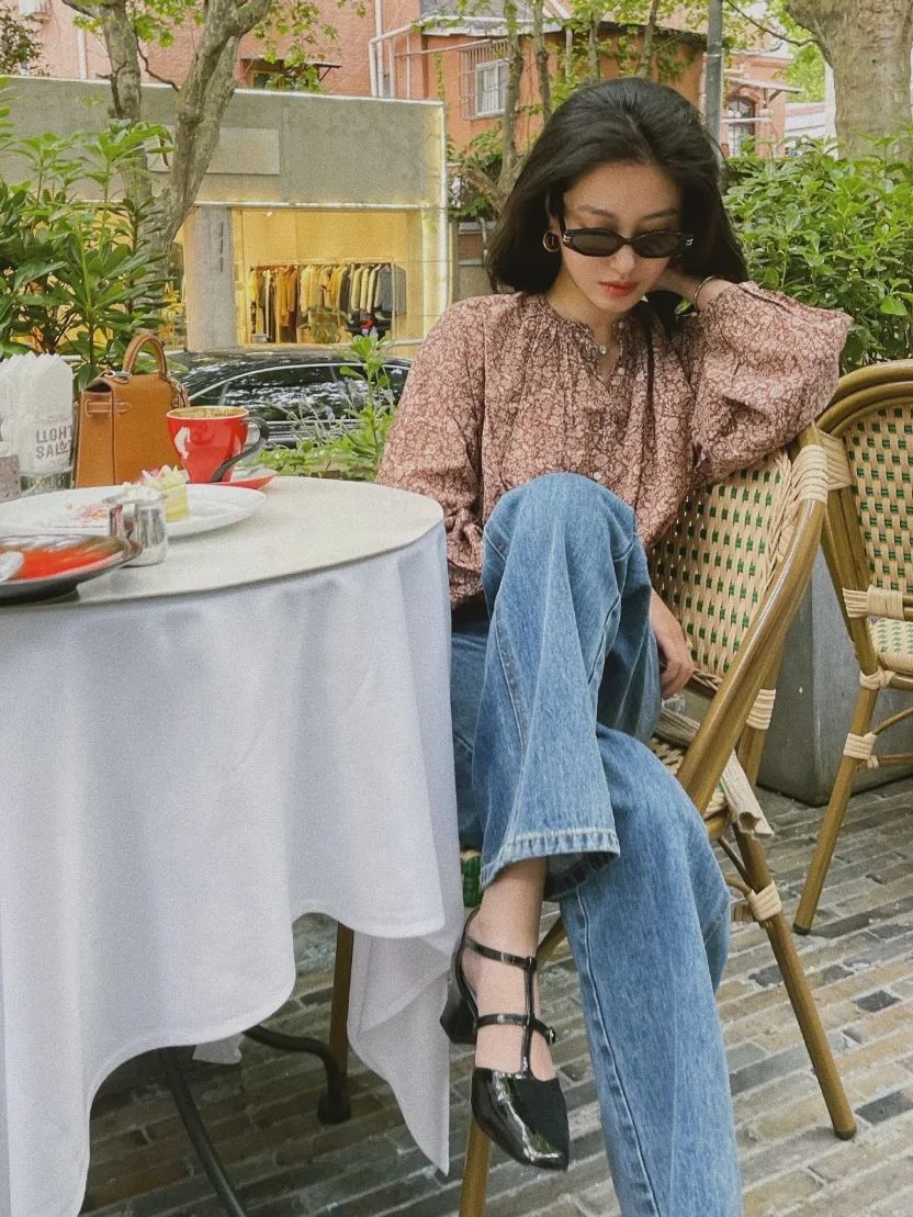 今年的时髦高跟鞋,今年时尚的高跟鞋品牌叫什么