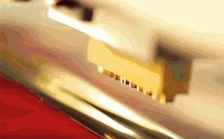 比DIOR晚成立两年，但它的饺子包火了70年，众多女星对它爱不释手