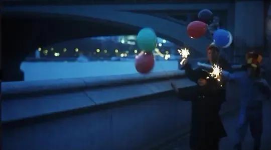 《玻璃之城》,玻璃之城国语完整版