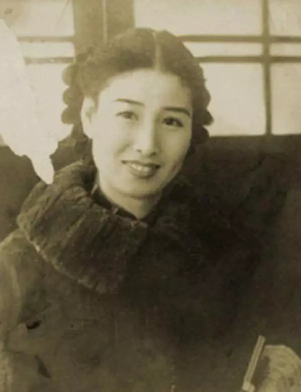 《色·戒》原型郑苹如：牺牲自己诱惑汉奸，遗体至今下落不明