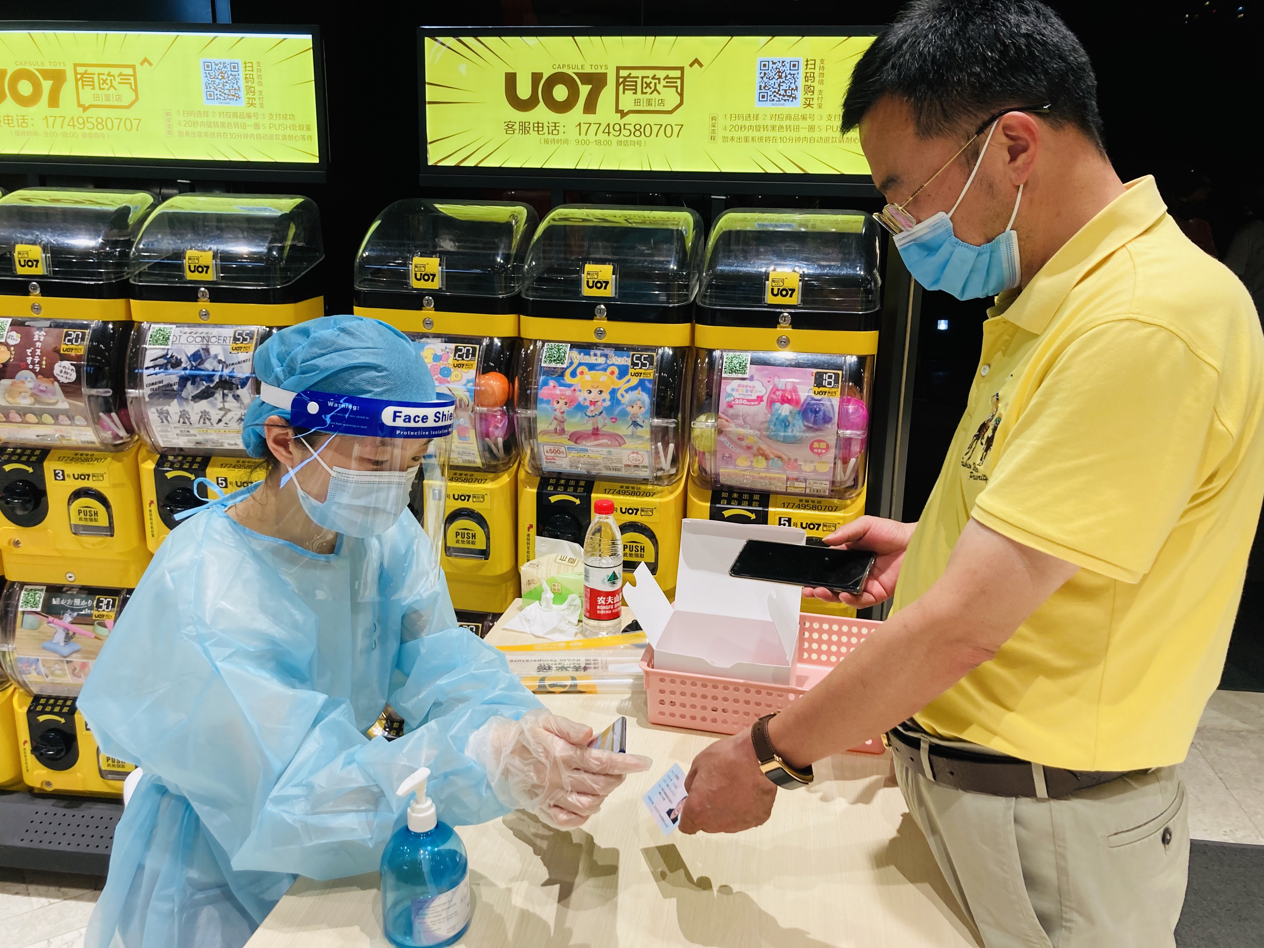 区街新闻｜70多幅照片记录世茂滨江社区辖内志愿者，南京感谢你们