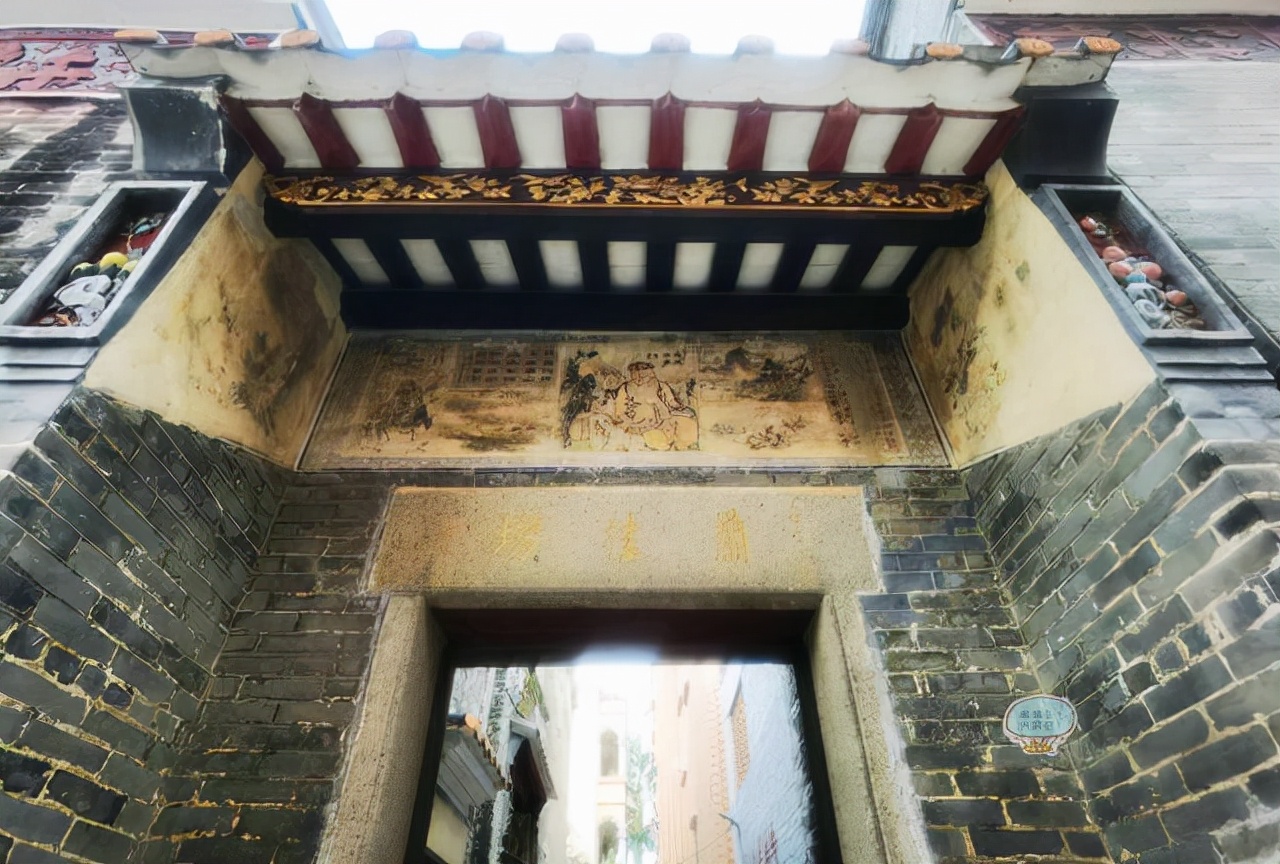 香港著名的“兰桂坊”，名字出自佛山一古村落？两者有什么渊源？