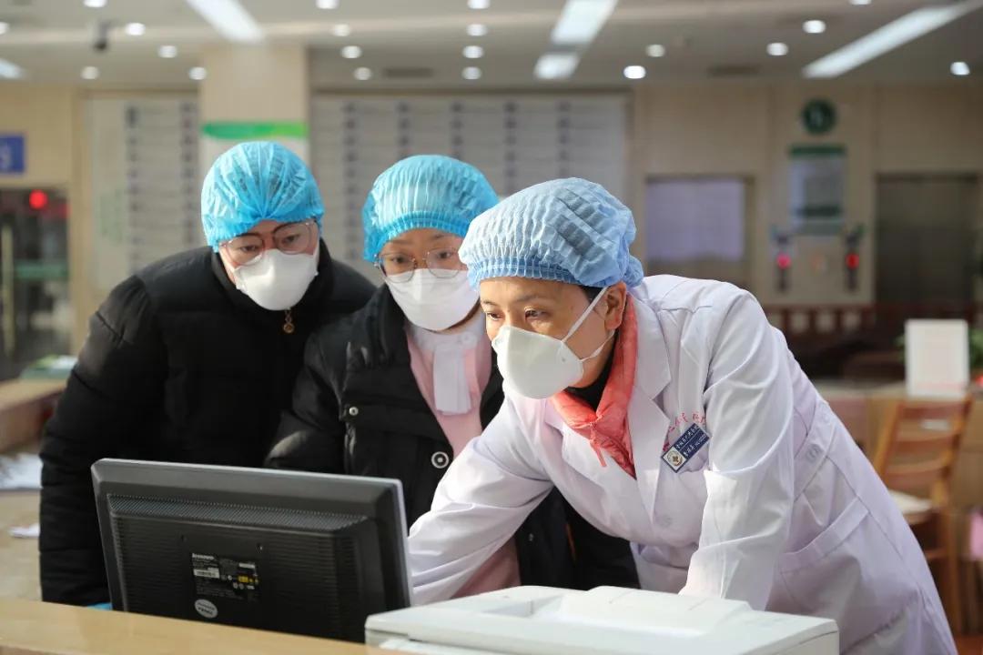 她们是金坛女神，不接受反驳