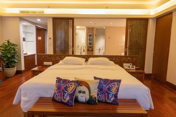 亚龙湾度假酒店全部测评,亚龙湾一线海景哪个酒店比较好