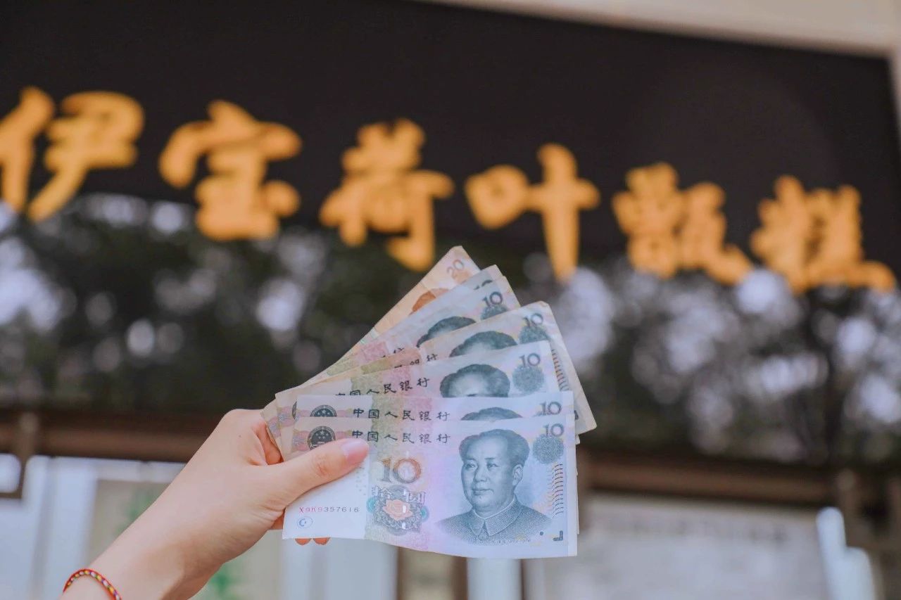 一百块钱吃遍牛街,挑战100元吃牛街