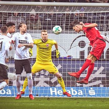 拜仁年轻中卫德国人,德国足球队中卫科赫