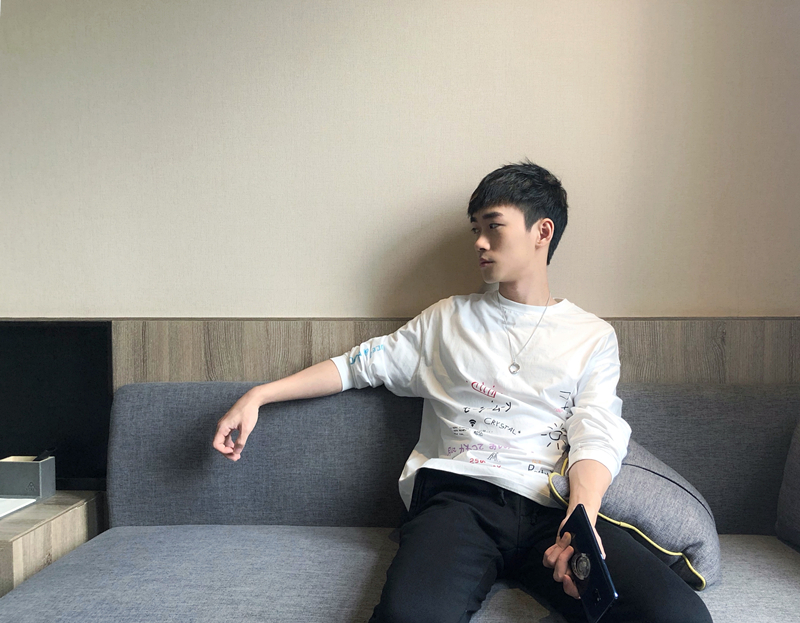 不求人晚玉汤圆复合了吗,不求人和汤圆在晚玉直播间撒狗粮