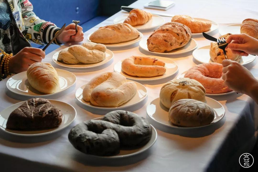 用解数学题的思路盲测郑州本地15款网红欧包