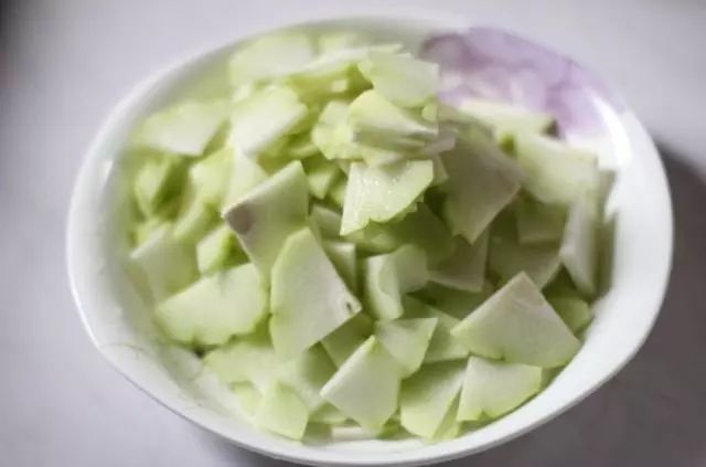 肉片佛手瓜的最佳吃法,肉片佛手瓜汤的家常做法