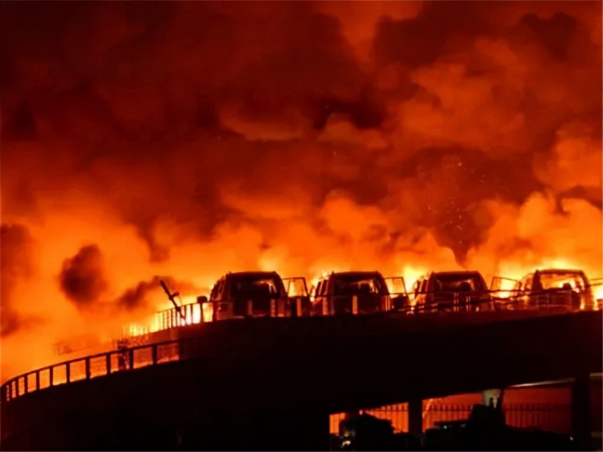 25人出警25人牺牲回家了吗,出警25人牺牲25人唯一幸存的队员