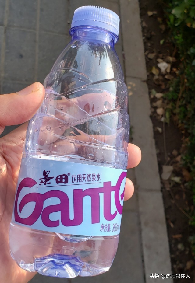 景田矿泉水邀请景甜为代言人,景田和景田矿泉水是什么关系