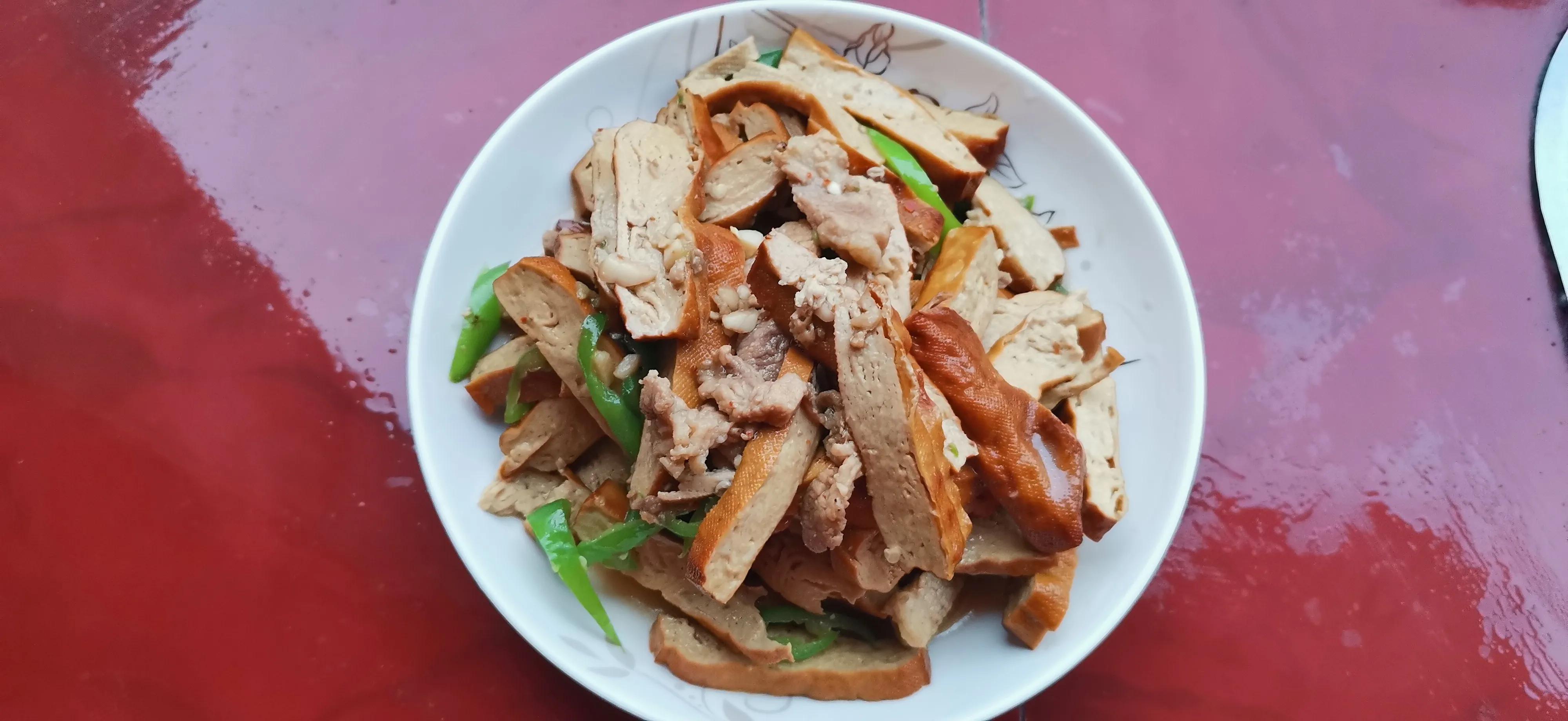 大蒜香干炒肉片,香干炒肉片做法