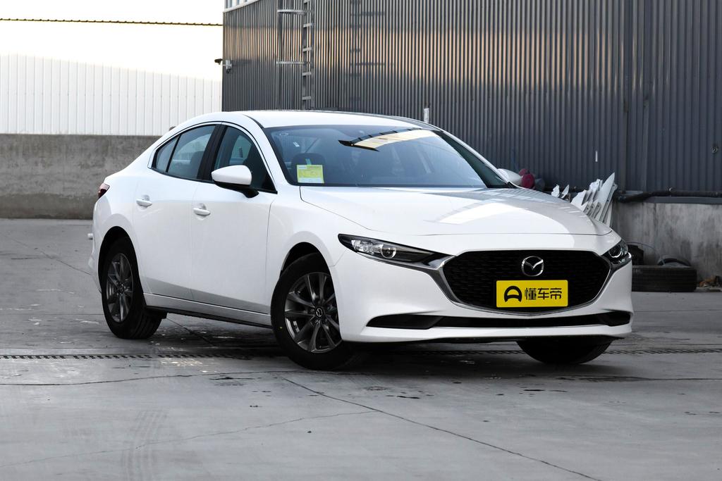 新一代马自达3