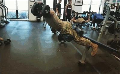 厚实肩膀怎么练,如何强壮肩部