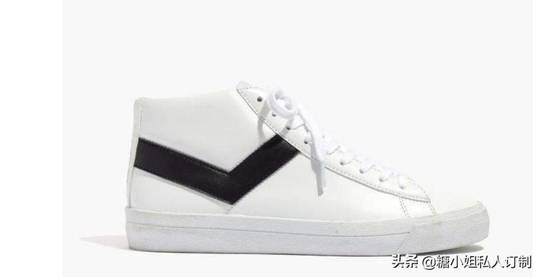 除了匡威，还有5款夏季必入的单品帆布鞋不可不知。