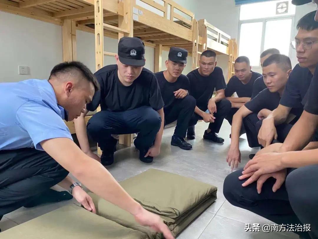 模范机关创建先进典型,9|黄军：传承部队优良作风争当优秀铁骑辅警