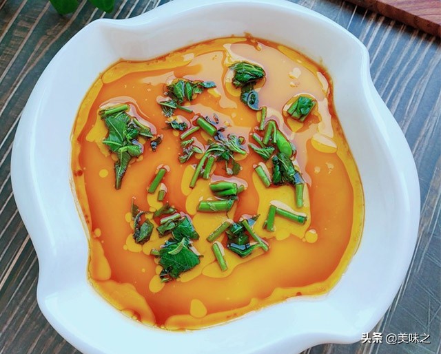 香椿芽怎么做好吃又简单家常做法,香椿芽的家常做法大全窍门