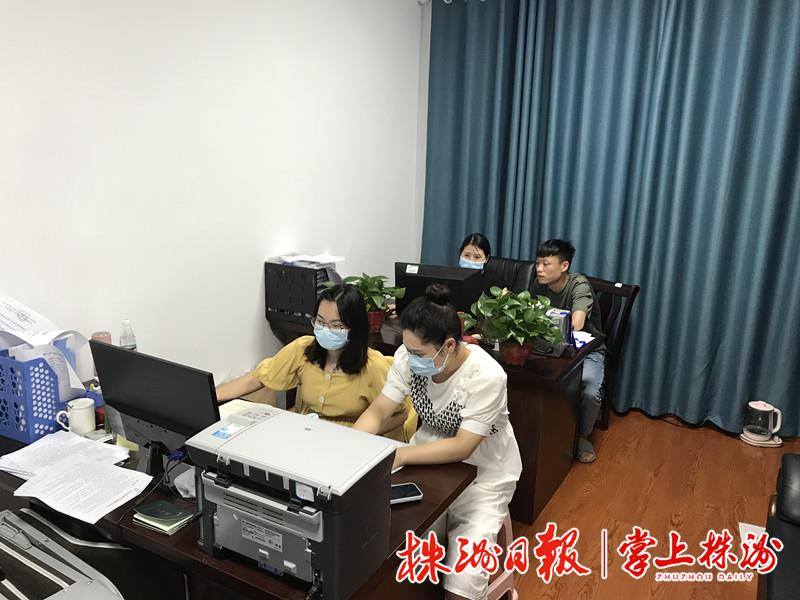 云龙抗命完整视频,云龙抗疫物资运输车