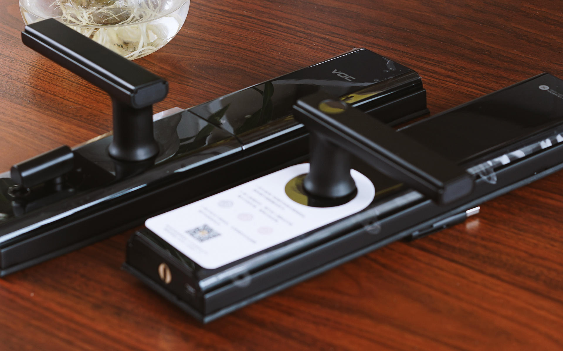 华为智选voc智能门锁s怎么充电,华为智选voc智能门锁与米家门锁