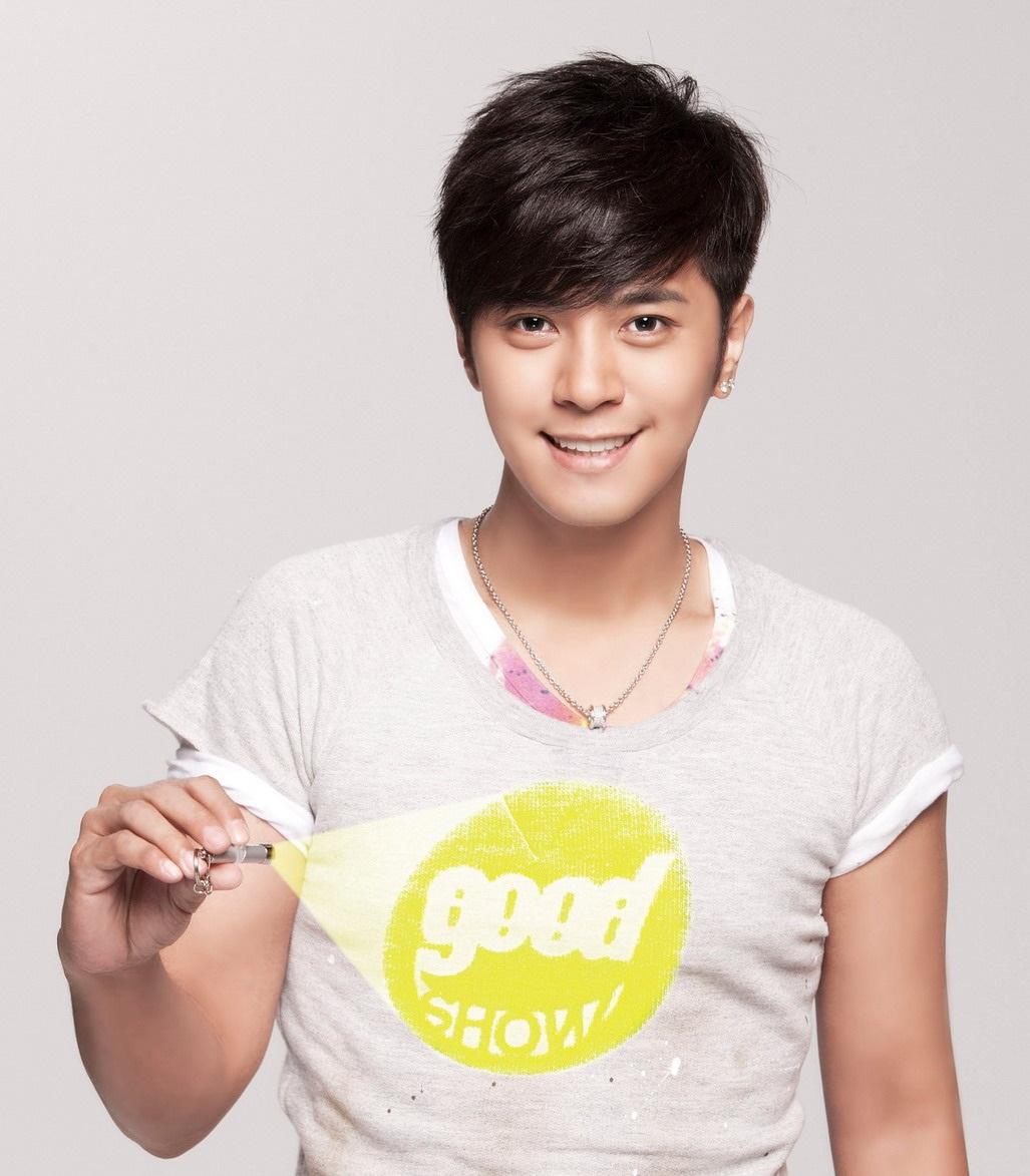 女生眼型一般分为这五种,女生眼睛越大越好看