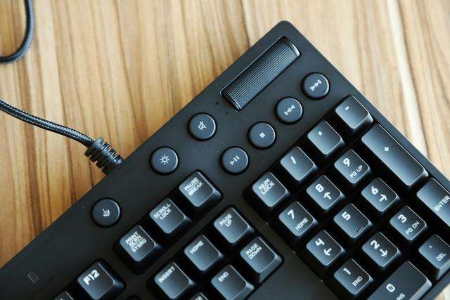 青轴非机械键盘,青轴键盘不适合打游戏吗