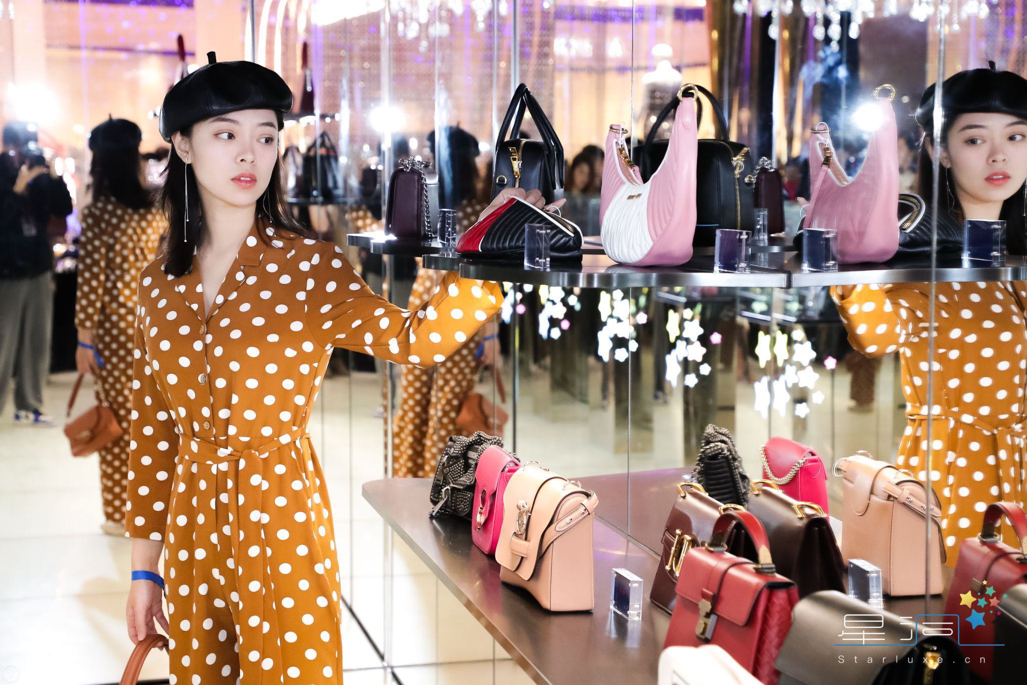 章子怡投资的“星洞”奢侈品服务旗舰店入驻上海陆家嘴中心|全球首家会员制奢侈品服务平台