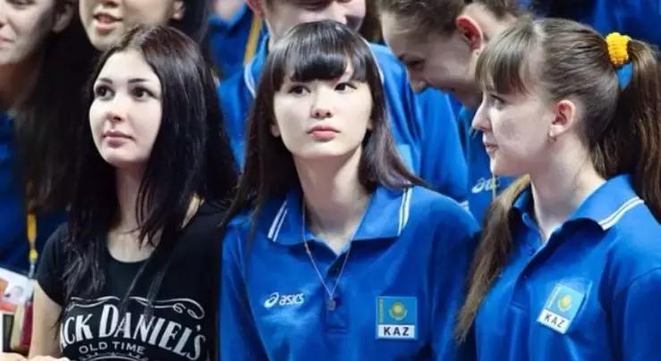 让人惊艳的排球女神,4年前排球界第一美少女现在模样