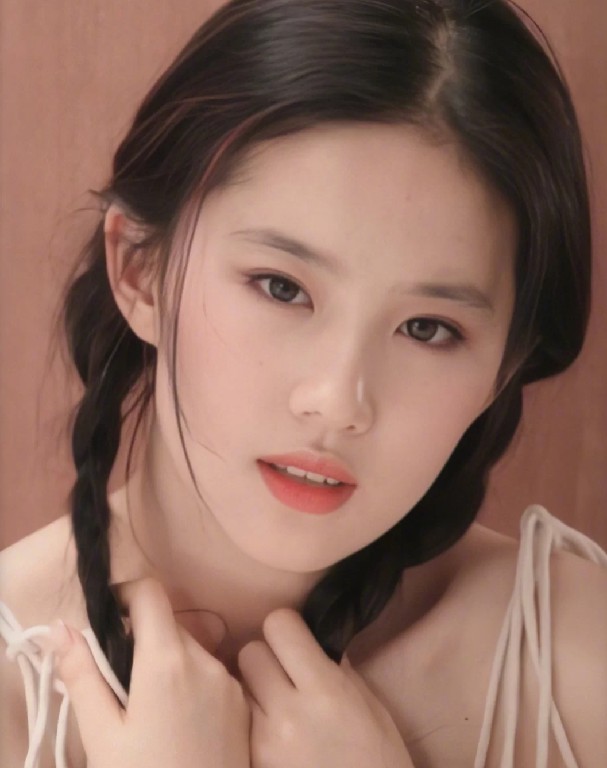 圆脸好看的脸型图片,公认最好看的脸型图片