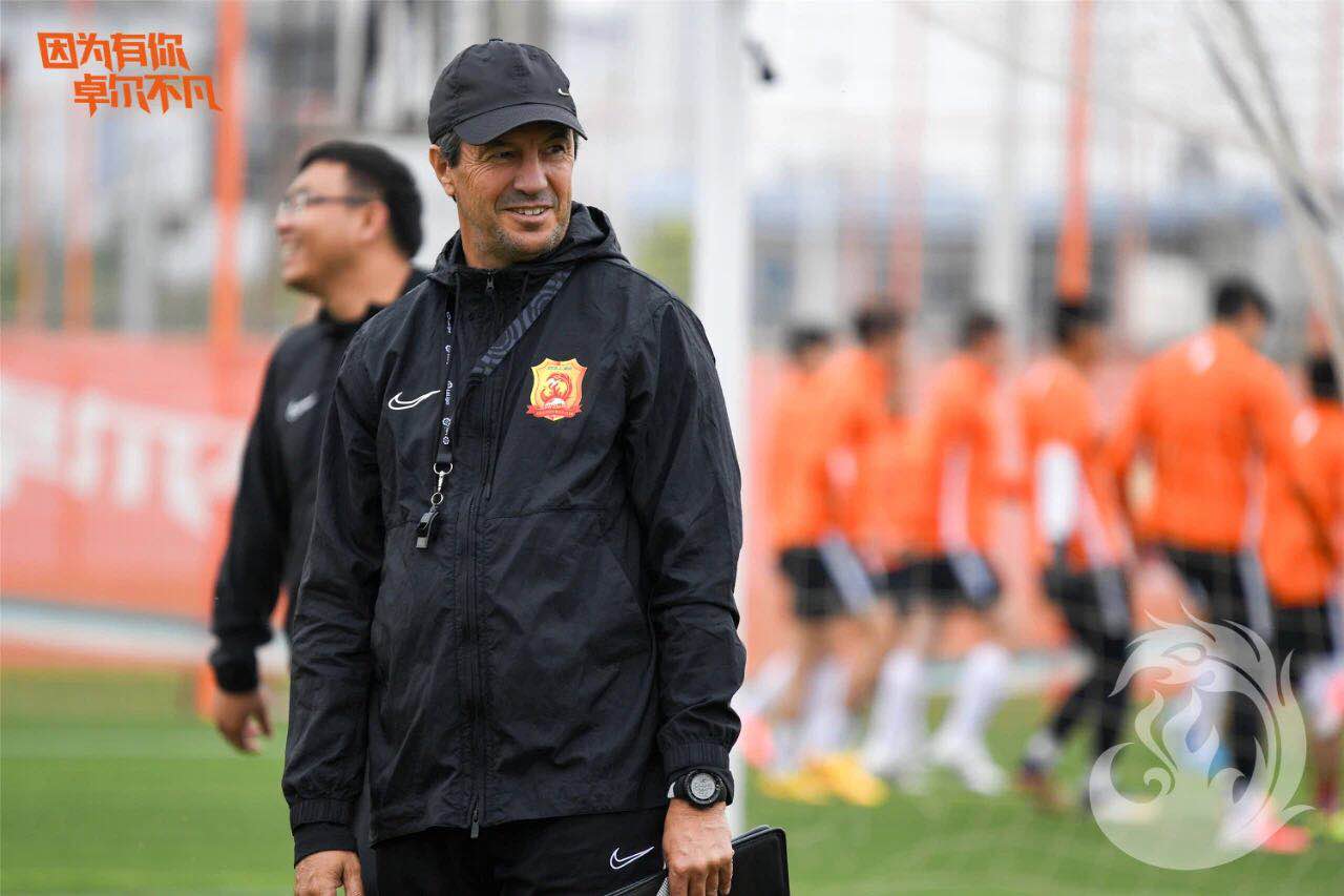 武汉卓尔的铁血防守,武汉卓尔成都