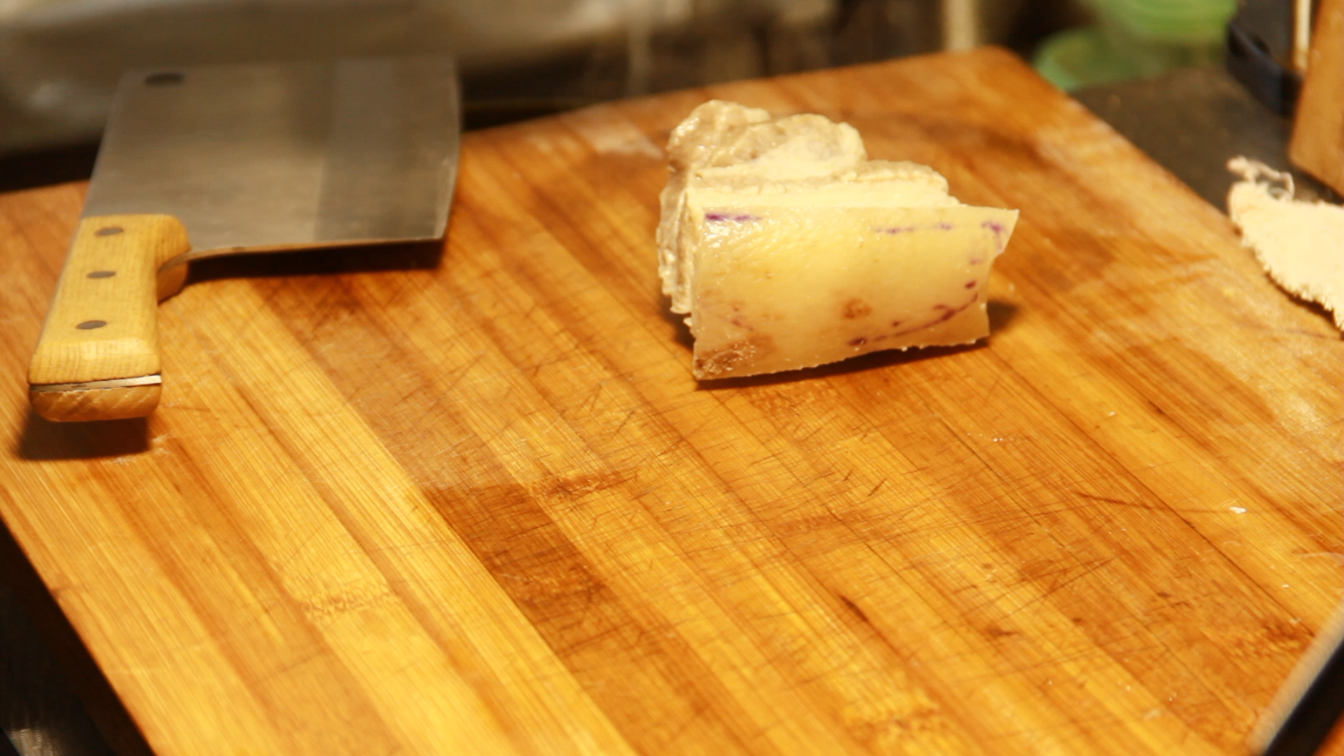 做腐乳为什么不能有油,做腐乳时不放红曲