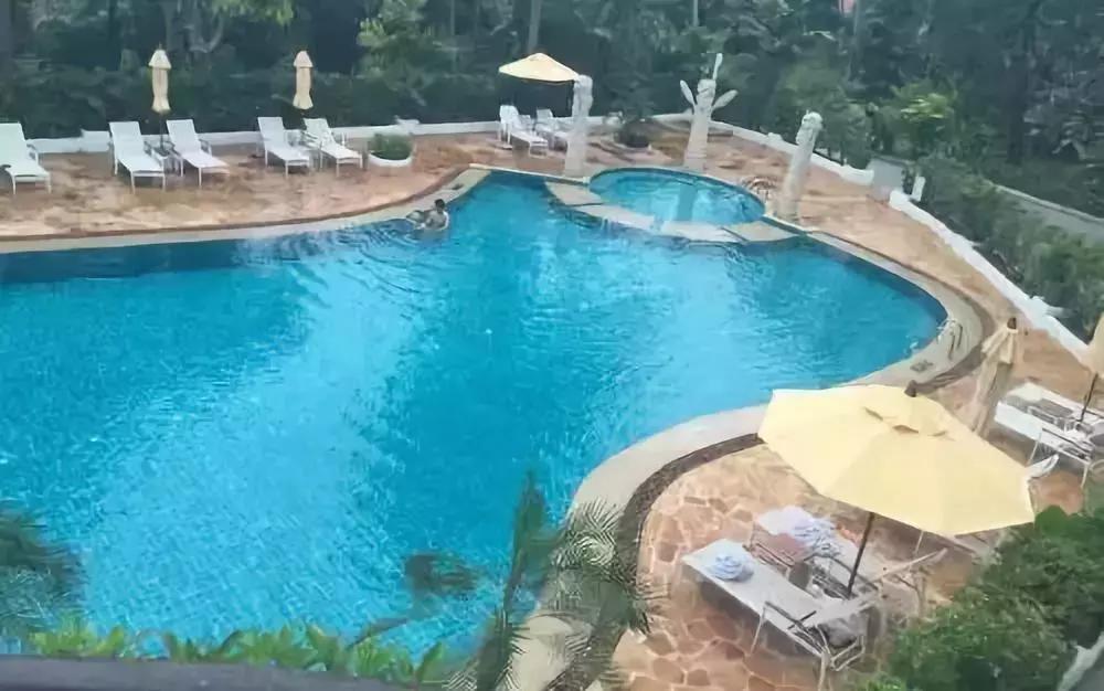 央视挖出来浙江冷门小城，小小鸭头都是世间绝味，人均100+住别墅