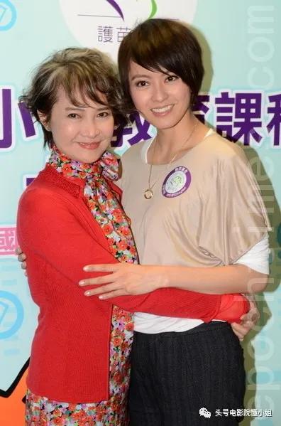 周星驰少林足球金像奖影帝视频,周星驰周润发惊艳视频