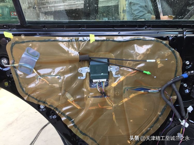 化州7哥翻新12代皇冠多少钱,11年丰田皇冠内饰翻新