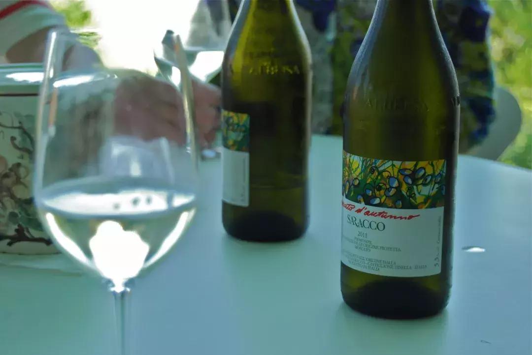 喝起泡酒真的好喝吗,喝起泡酒