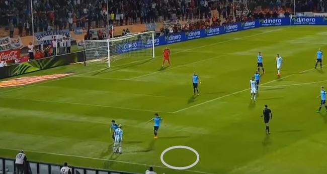 梅西过人把人晃倒,梅西过人0.5秒深度解析