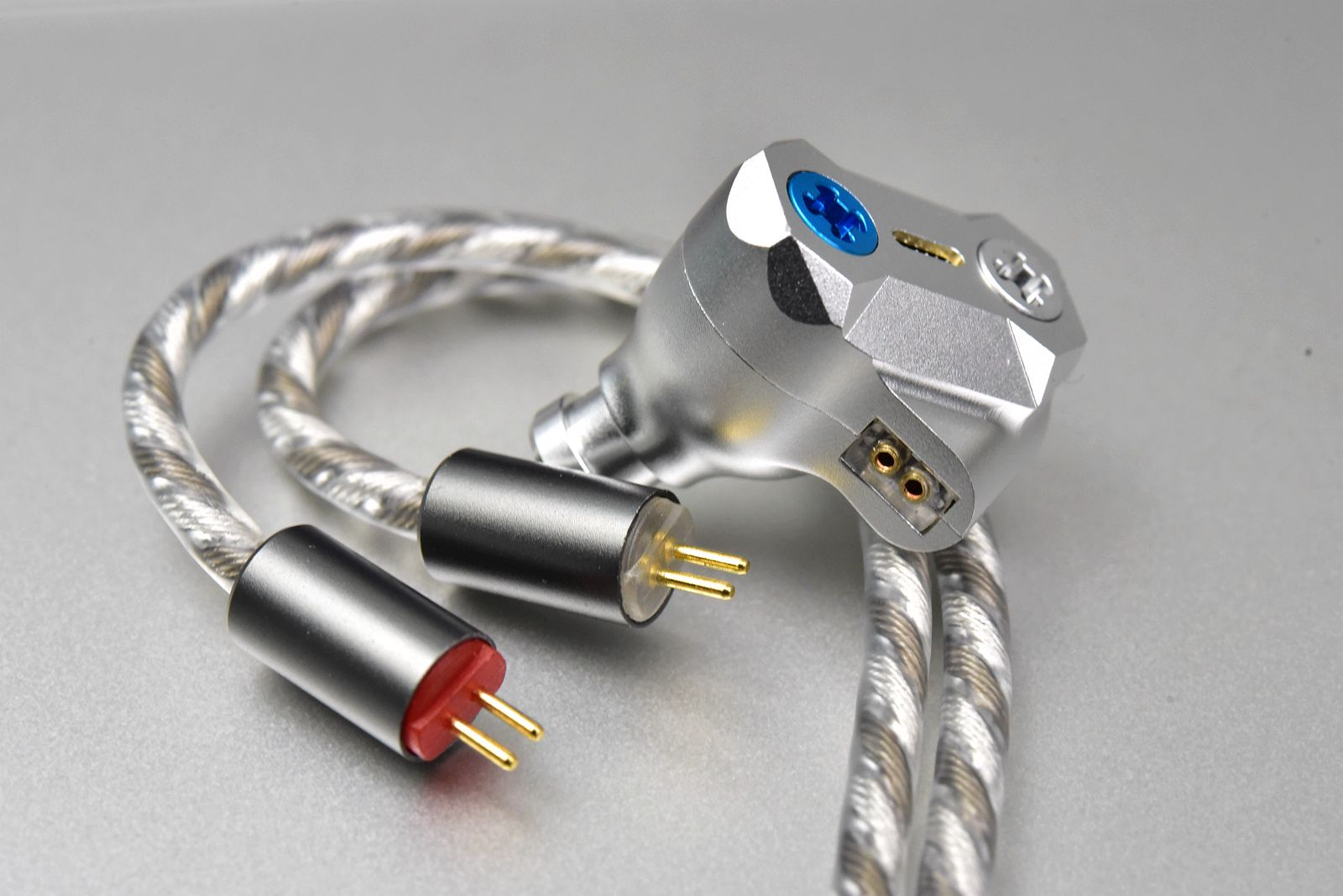 两千元静电耳机推荐,200元内音质最好的静电耳机