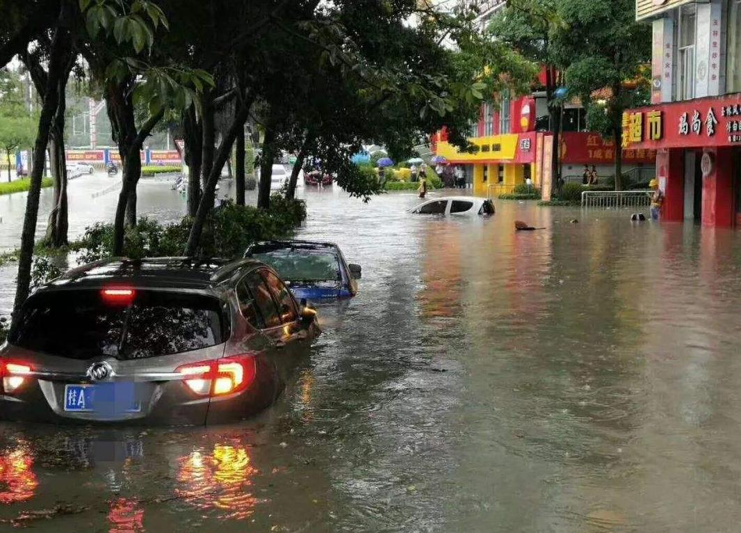提车就出车祸预示什么,车尾撞成怎么样才是重大事故车呢