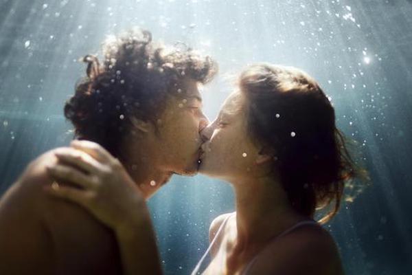 10条好玩的冷知识,接吻的100个冷知识