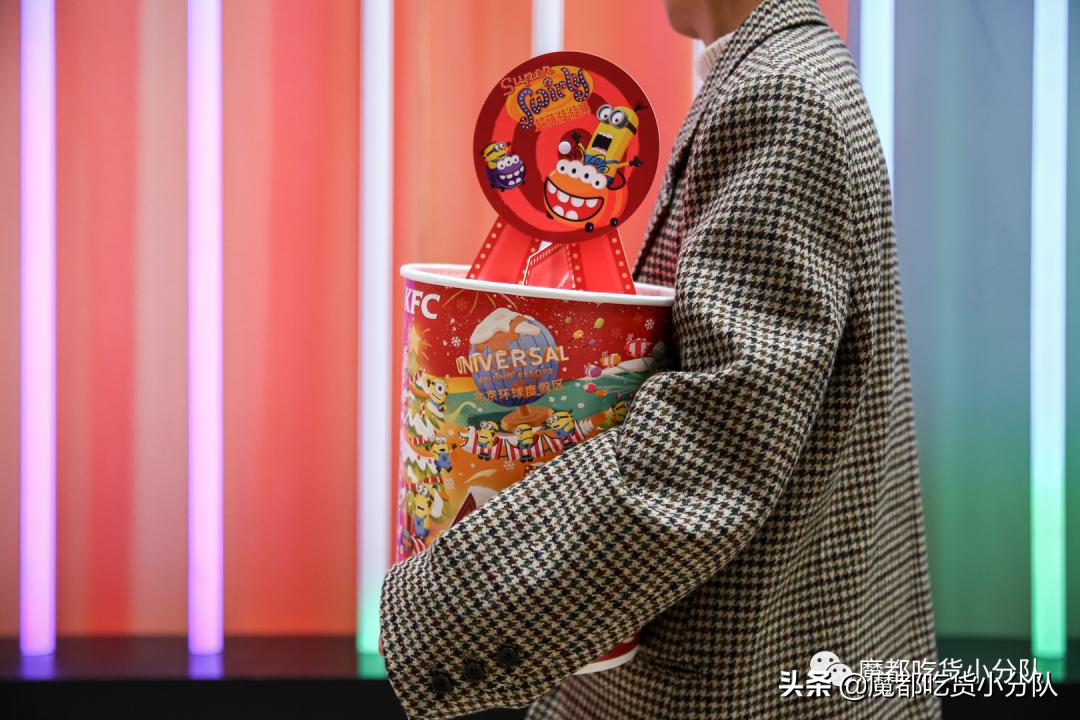 kfc肯德基圣诞桶怎么点,kfc圣诞节巨大的桶什么时间点更新