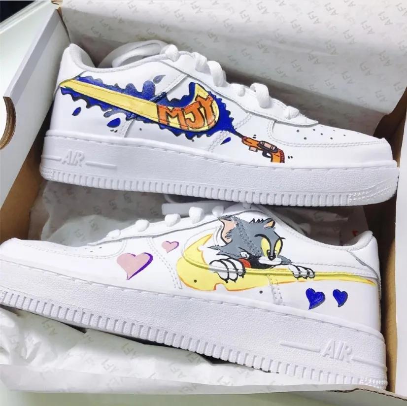 烂大街小白鞋还能穿吗,烂大街小白鞋还有吗